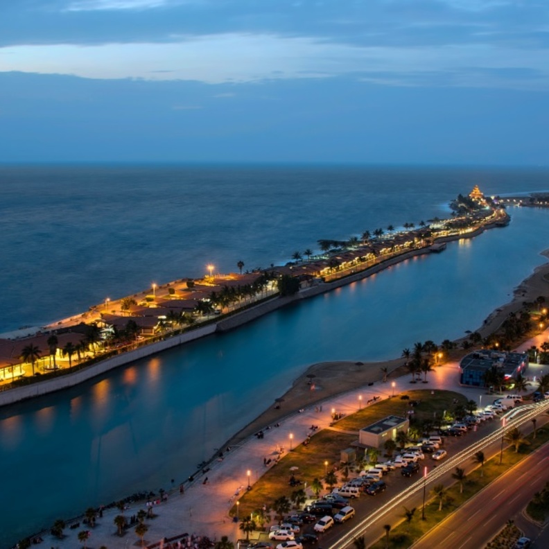 عشاق الأنشطة البحرية والتسوق والترفيه بانتظار تجربة ساحرة في عروس البحر الأحمر