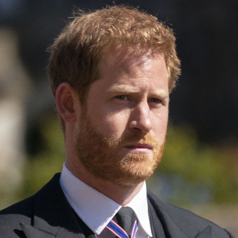 حقائق وأسرار صادمة تؤجل طرح كتاب الأمير هاري إلى العام المقبل