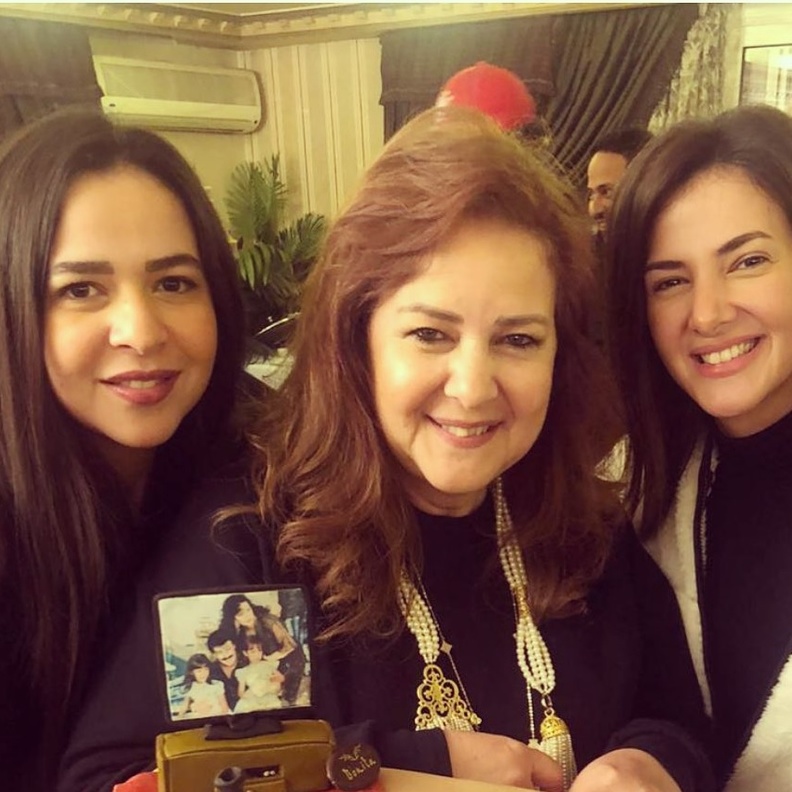 دلال عبدالعزيز