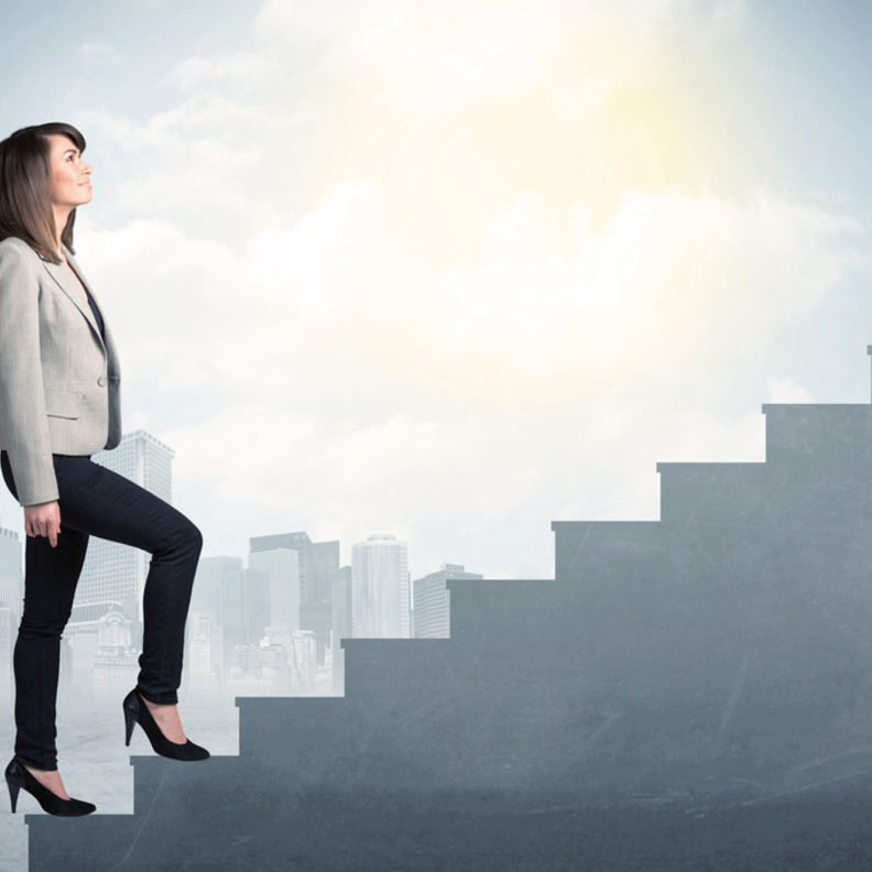 كيف تطور المرأة  من نفسها وتُقيم نقاط القوة والضعف عندها