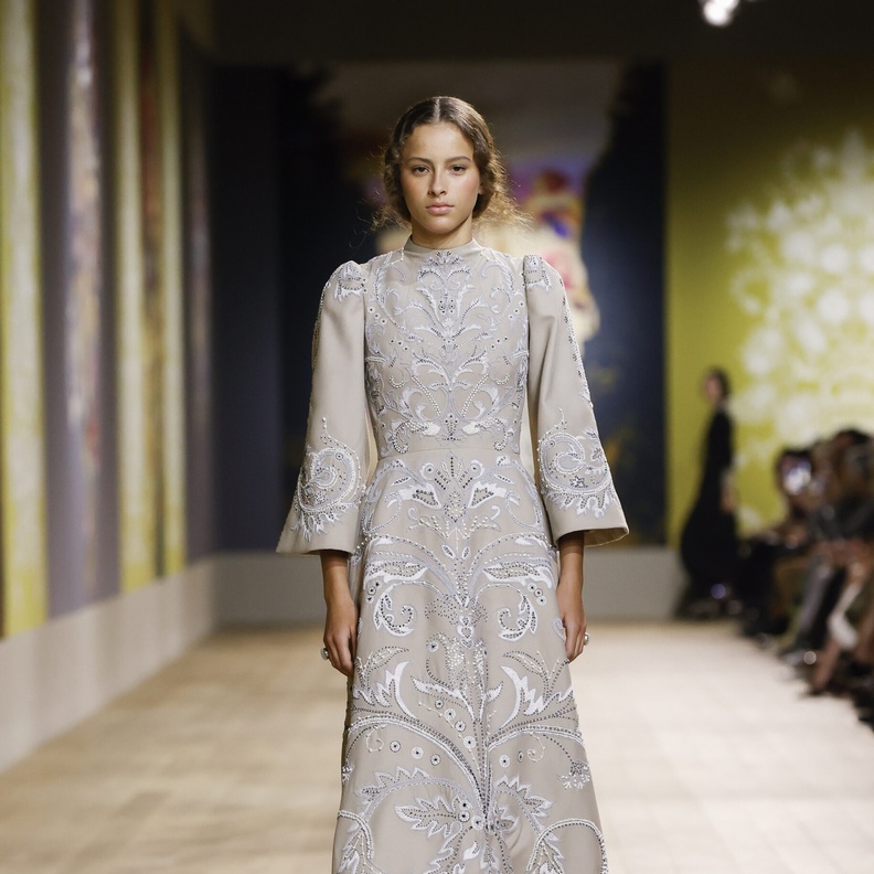 فساتين خطوبة للمحجبات@dior