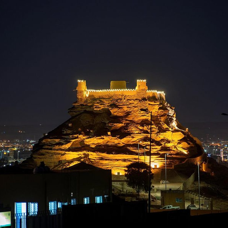 قلعة زعبل.. تاريخ أصيل في أعالي الجبال بالمملكة