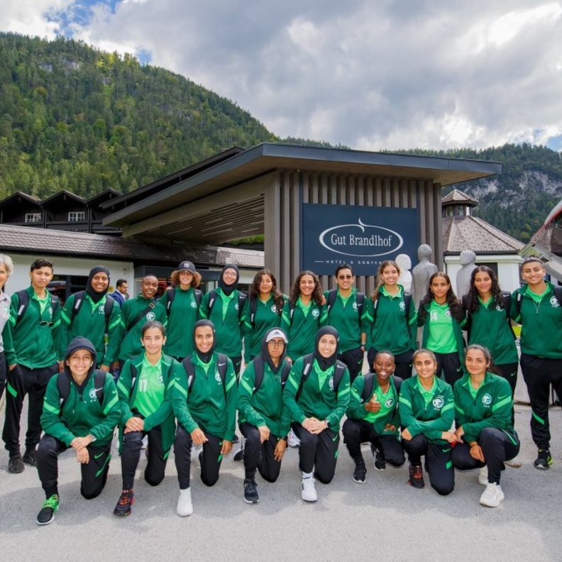 "لمياء بن بهيان" تشيد بمستوى كرة القدم النسائية في المملكة بمناسبة المعسكر الاعدادي لأخضر السيدات في النمسا