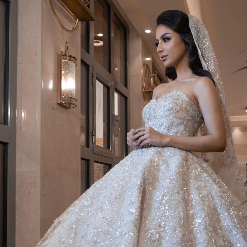 من تصوير العرايس بكاميرا المصورة السعودية فاطمة صالح