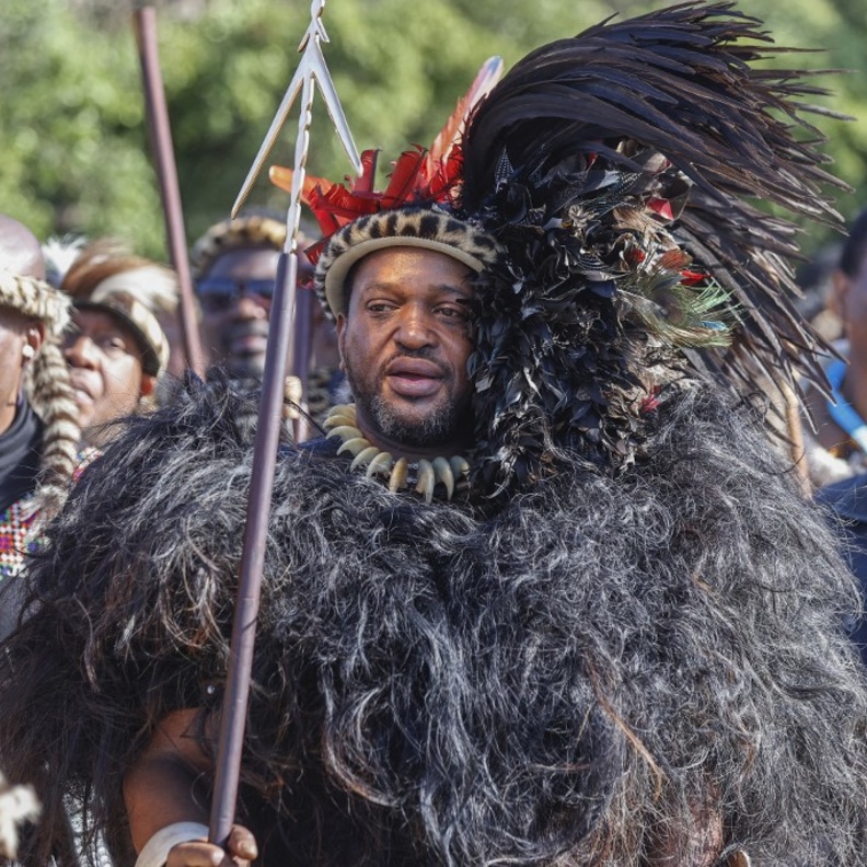 جنوب أفريقيا تحتفل بتتويج ملك الزولو الجديد