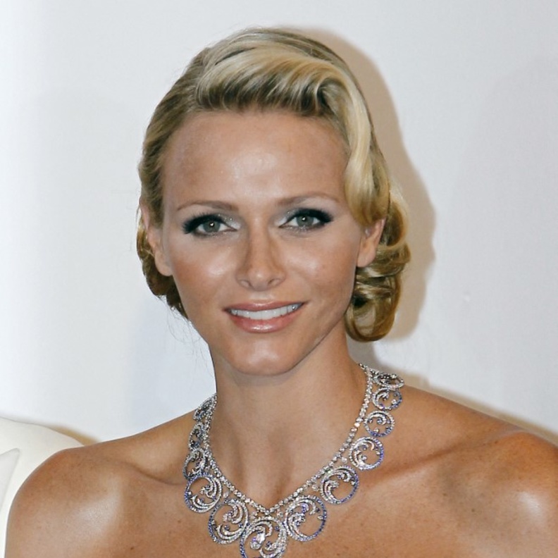 الأميرة شارلين ترتدي تاج  Ocean Tiara من توقيع كليف ‏أند آربلز Van Cleef & Arpels