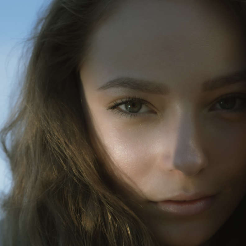 تخلصي من شعر الوجه الزائد بهذه الطرق التجميلية لإطلالة ناعمة يوم المرأة الإماراتية