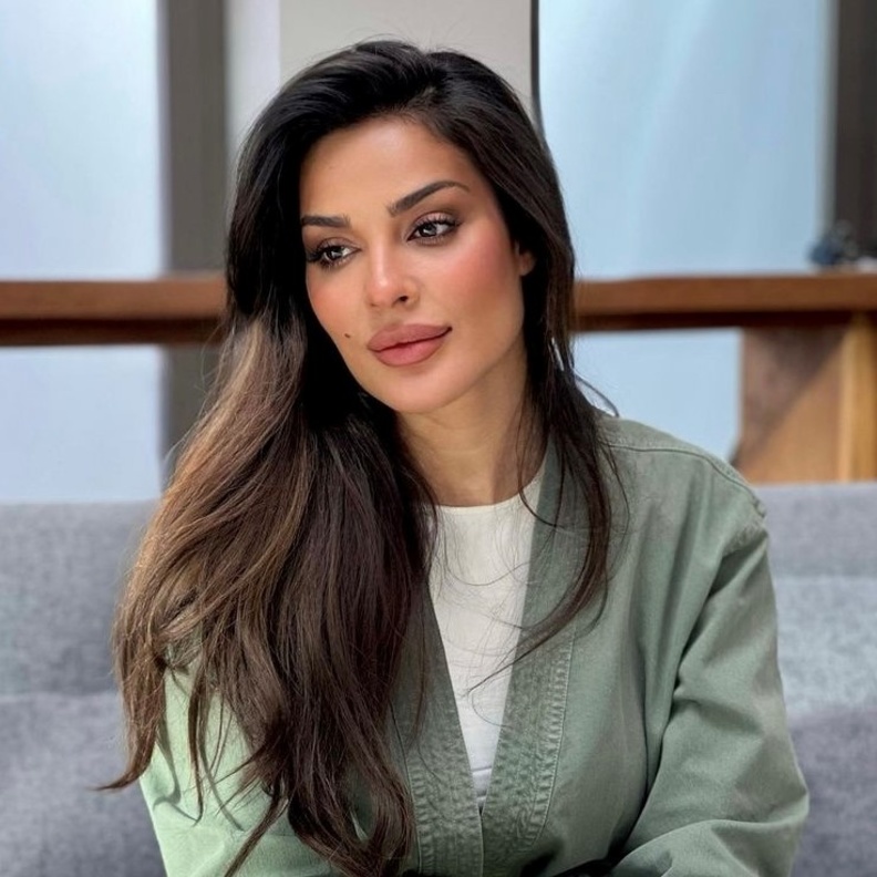تجميل الفك يساعد على برز ملامح الوجه مثل نادين نسيب نجيم