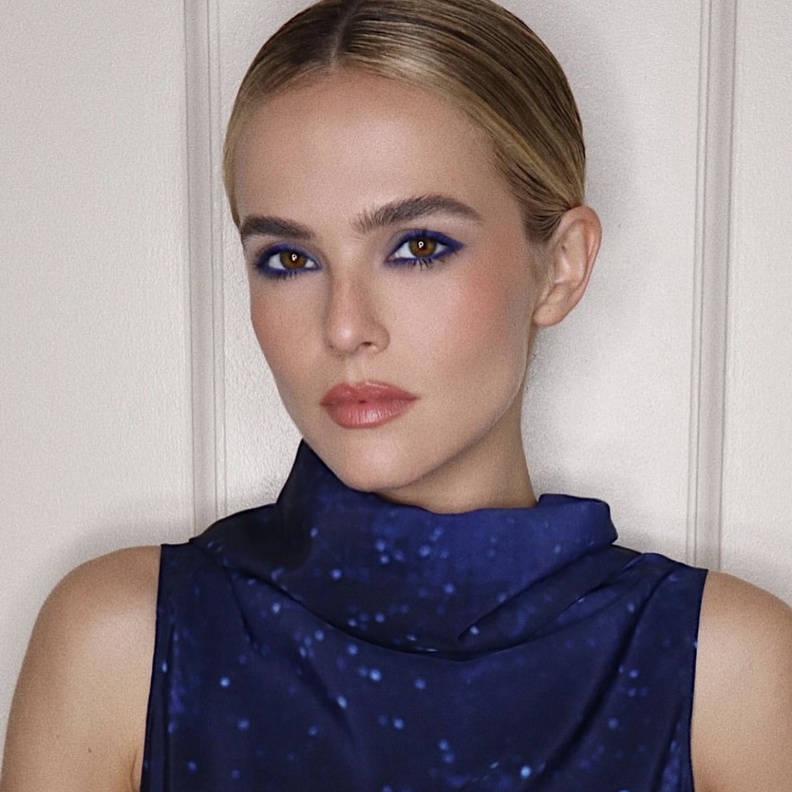 صيحات مكياج عصرية بأسلوب Zoey Deutch - الصورة من حساب خبير المكياج Hung Vanngo