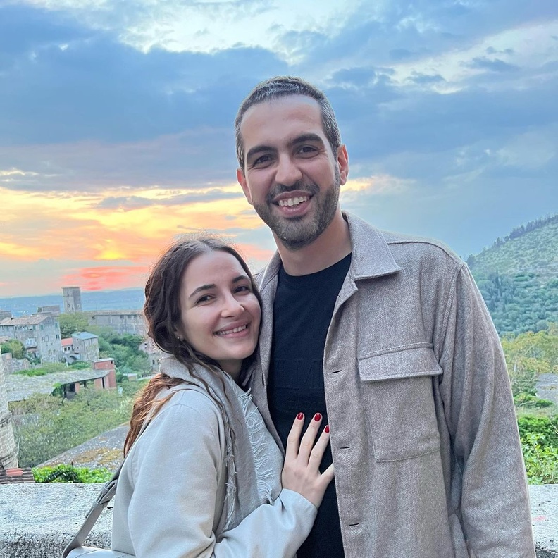 شام الذهبي وزوجها