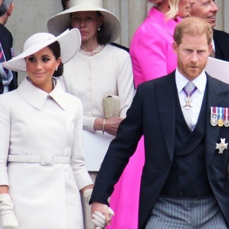 الأمير هاري يقوم بزيارة غير معلنة لإفريقيا قبل سفره إلى بريطانيا