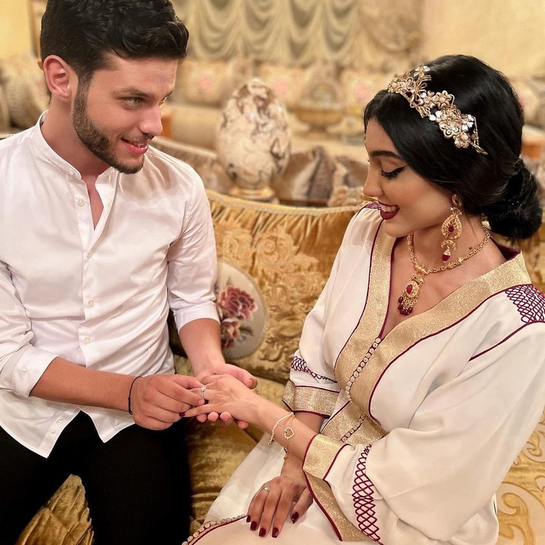 إيمان بطمة وعريسها