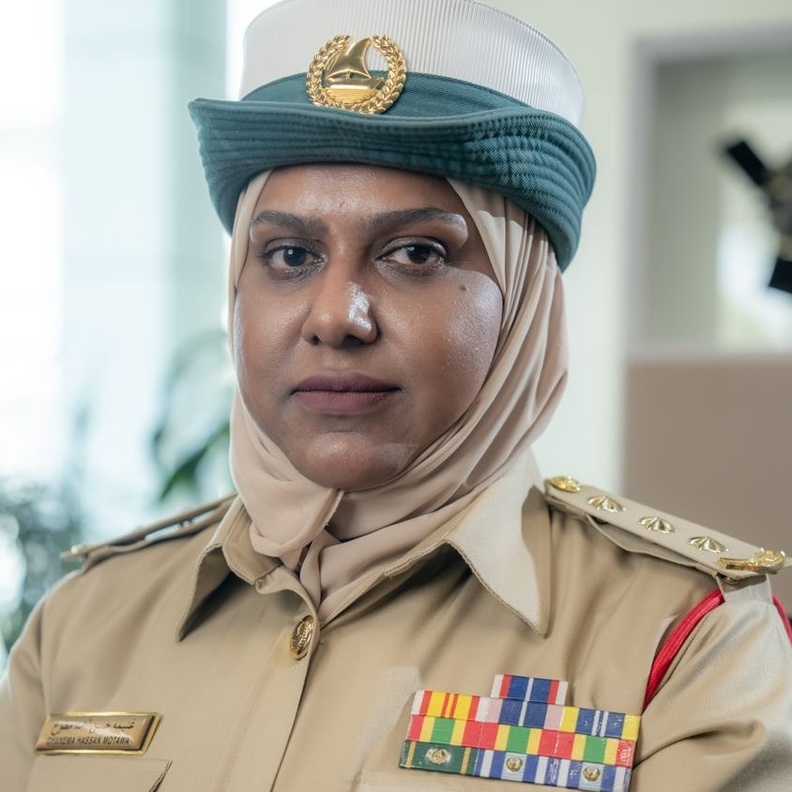 في يوم المرأة الإماراتية: النقيب غنيمة المطوع.. نموذج مشرق لإنجازات للمرأة ومسيرة مشرفة