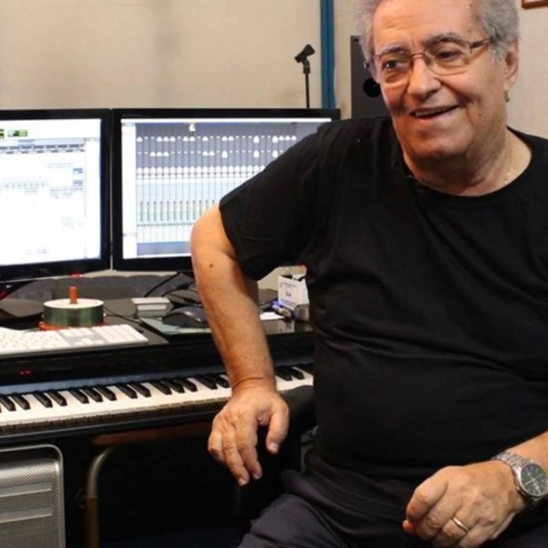 الوسط الفني يفجع بوفاة المايسترو إحسان المنذر 