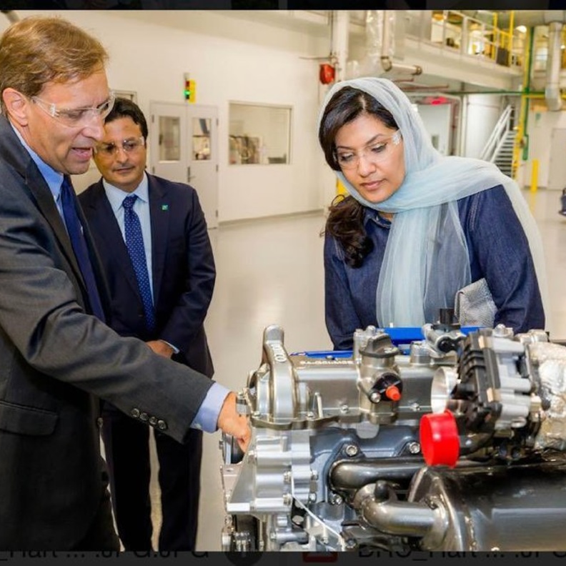 الأميرة "ريما بنت بندر" تزور مركز أبحاث أرامكو في ديترويت وتفتخر بكونه عمل استثنائي