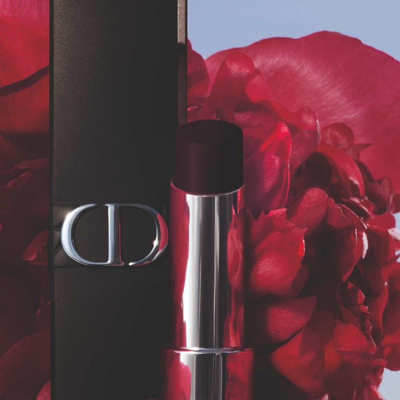 اضفي لمسة جمالية على ابتسامتك مع أحمر شفاه Rouge Dior Forever