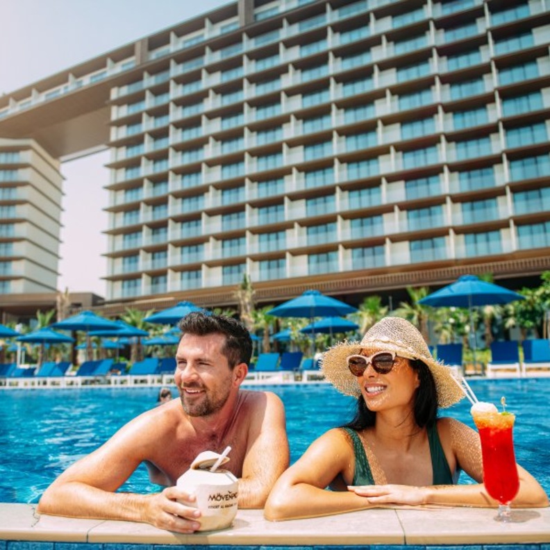 منتجع موڤنبيك جزيرة المرجان يفتح أبوابه ليقدم لزواره تجربة ضيافة مثالية