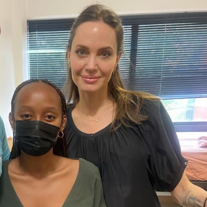 انجلينا جولي وابنتها