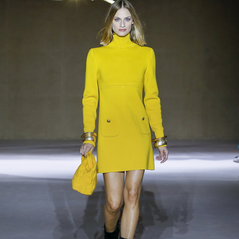 فساتين كاجوال باللون الأصفر