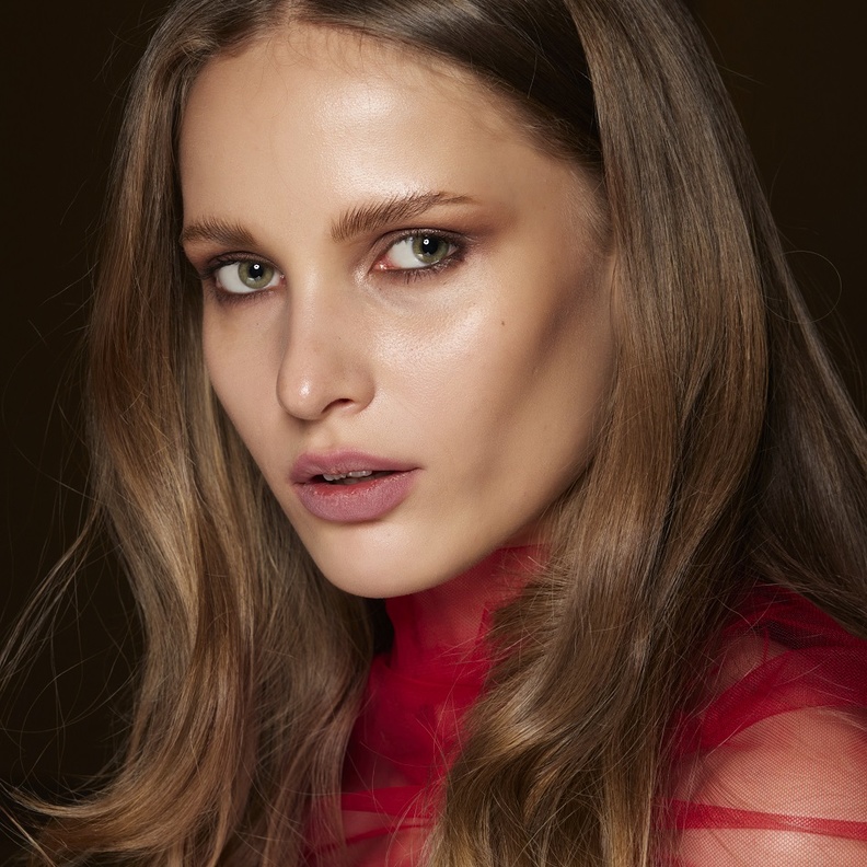 أفضل النصائح المتوارثة عن أمهاتنا للعناية بالشعر وتكثيفه