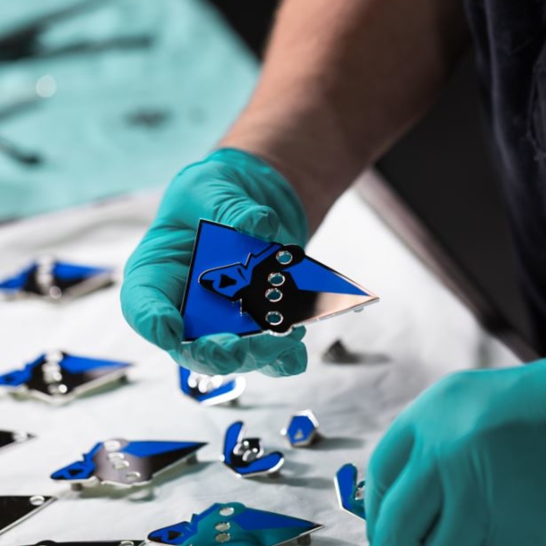 RIOT GAMES تتعاون مع TIFFANY & CO لتصميم كأس SUMMONER’S CUP في بطولة LEAGUE OF LEGENDS للرياضات الإلكترونية 