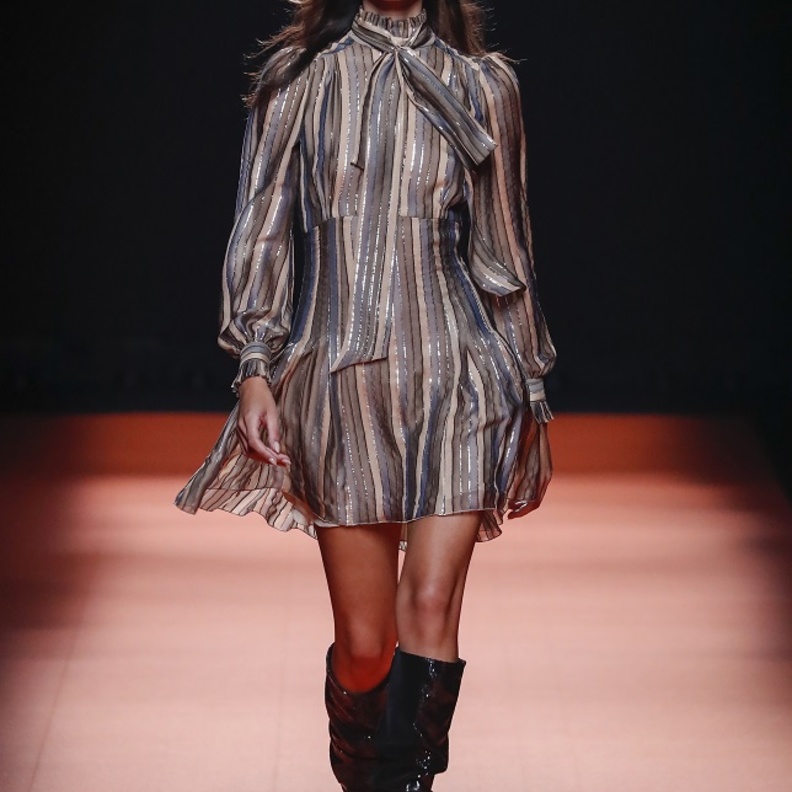 موديلات فساتين قصيرة للخريف بتصاميم متنوعة صيحة هذا الموسم من Teresa Helbig