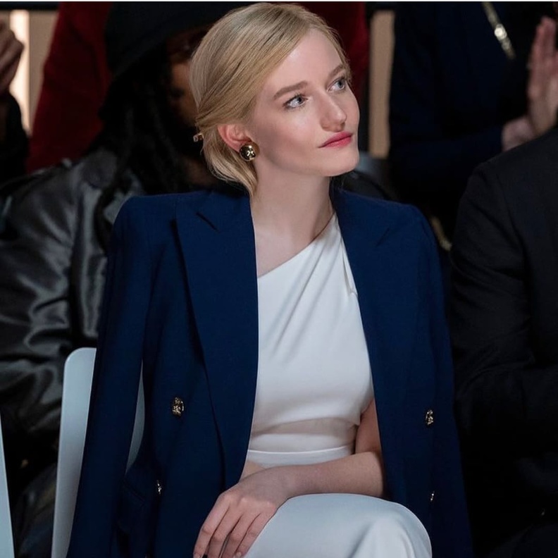 مسلسل "Inventing Anna"