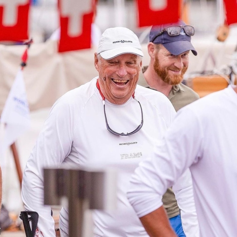 ملك النرويج يحتل المركز العاشر في بطولة العالم للإبحار في جنيف