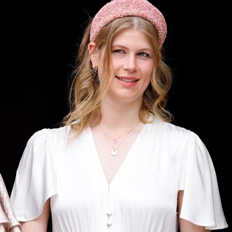 ليدي لويز وندسور حصلت على عمل صيفي قبل التحاقها بجامعة سانت أندروز