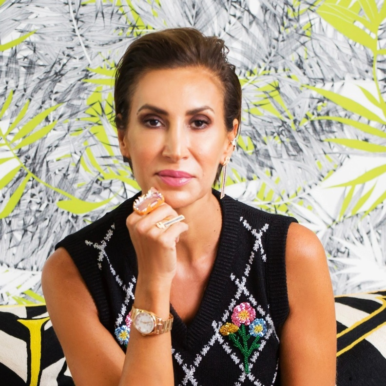 أرادت نادين قانصوه أن يحمل الخاتم رسالة ذات بعد ثقافي