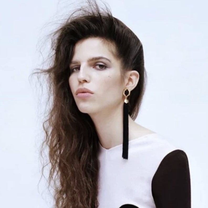 أقراط ALEXANDRIA SHOULDER DUSTER TASSEL من MAREI New York