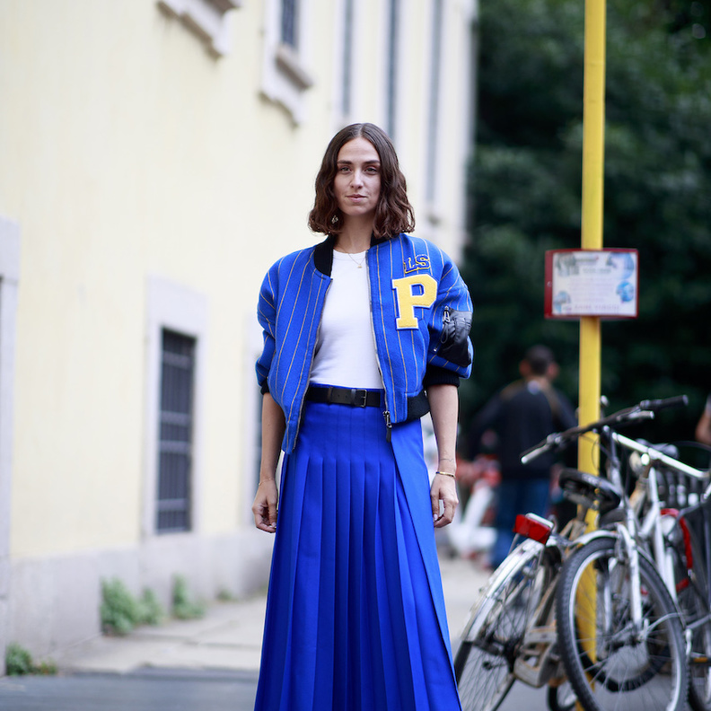 أجمل تنسيقات في التنانير الملونة لاطلالات خريفية غير اعتيادية