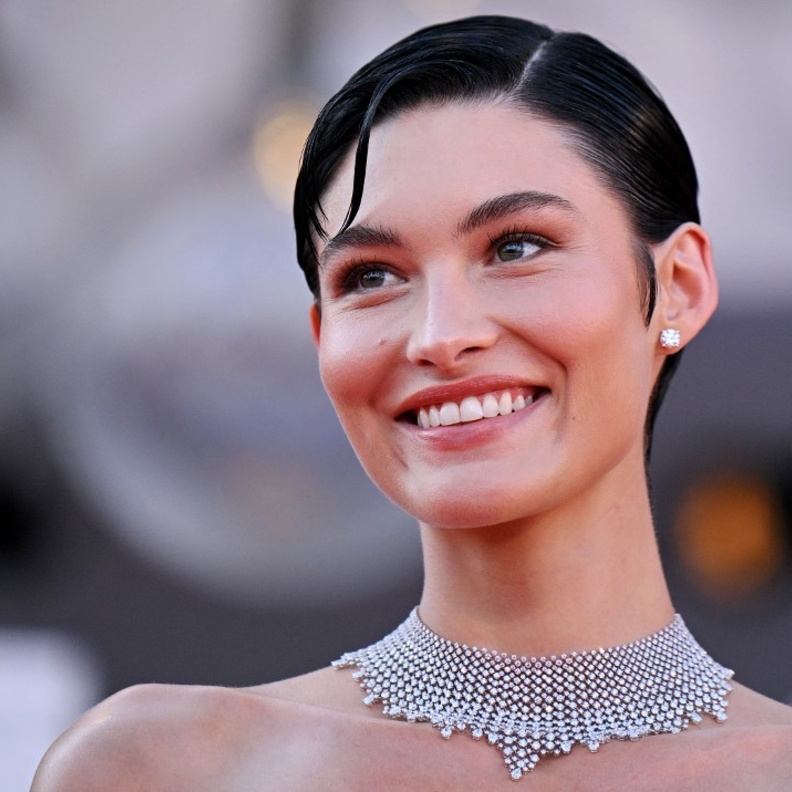 إطلالات جمالية ملفتة في حفل افتتاح مهرجان فينيسيا السينمائي 2022