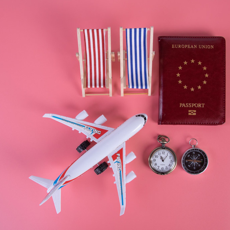 اكتشف كيف يمكنك حجز تذاكر الطيران الرخيصة بواسطة Jernej Furman