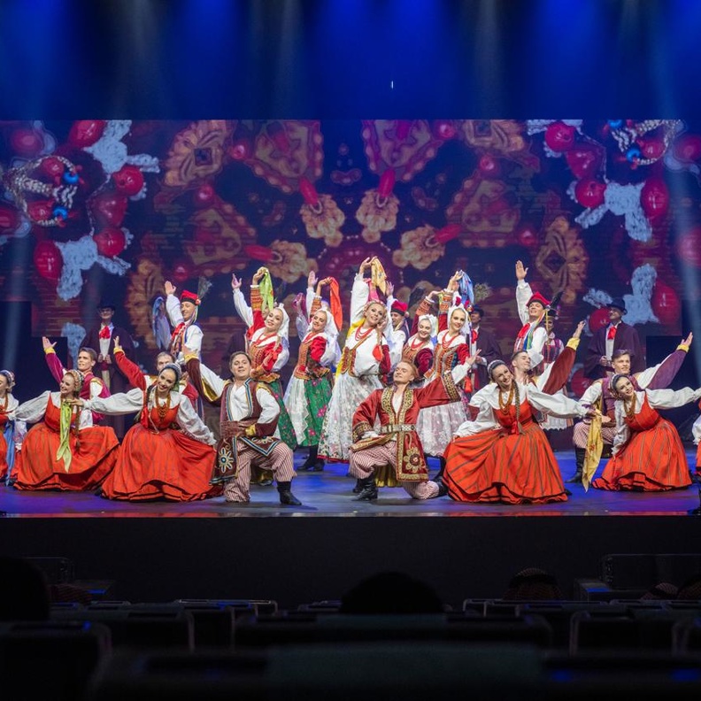 هيئة المسرح والفنون الأدائية تُطلق عروض "الفلكلور البولندي" في الرياض