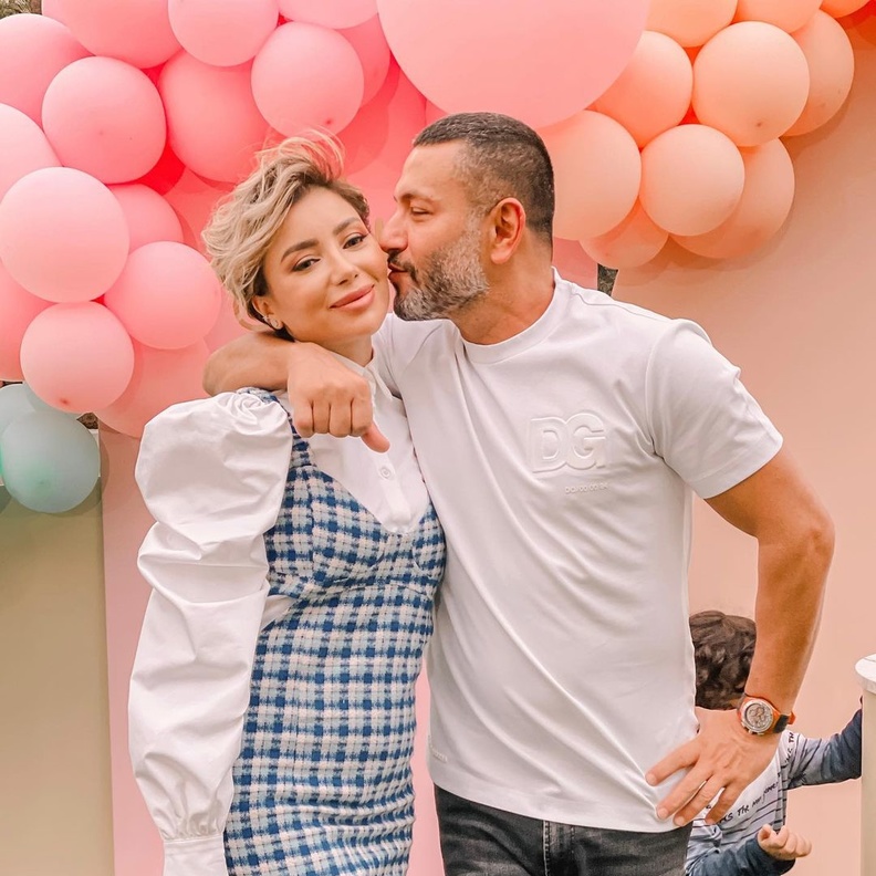 اهدى زياد برجي الفيديو كليب لزوجته بمناسبة ذكرى زواجهما