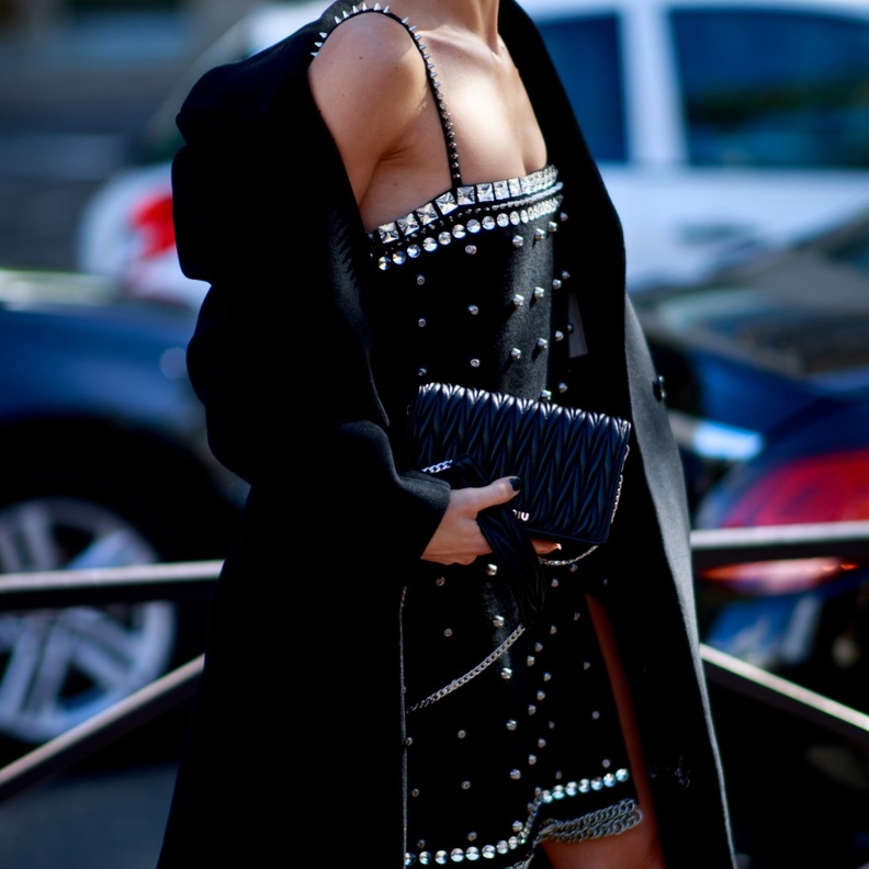 10 قطع ضرورية في خزانة ملابسك يجب أن تمتلكيها في سن الثلاثين