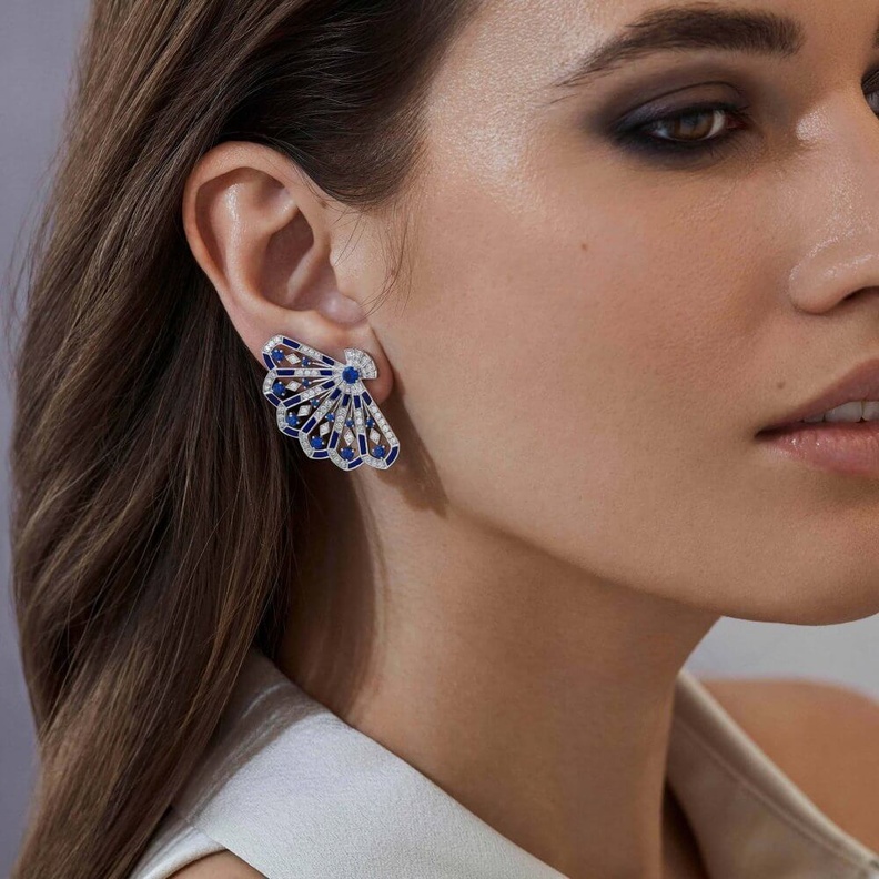 تألقي بفخامة أقراط الياقوت الأزرق حجر سبتمبر الساحرة