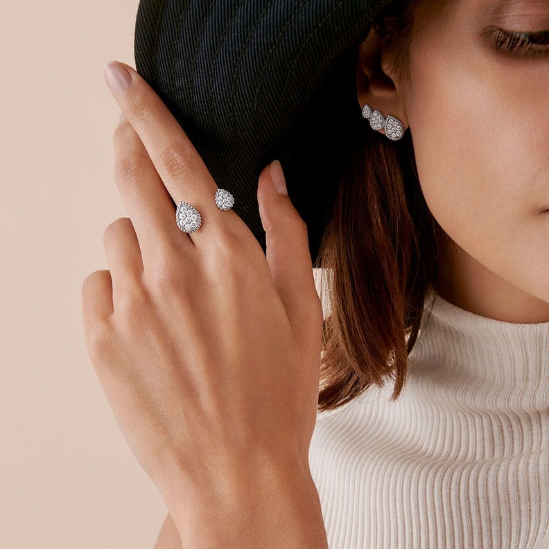 تألقي هذا الخريف بأجمل مجوهرات ذهب أبيض ناعمة