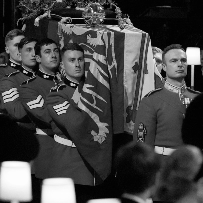 تعرفي على قصة أسبوع الحداد الذي تقضيه العائلة المالكة حدادا على وفاة الملكة