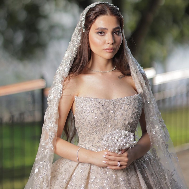 خطوات مكياج العروس من هالة عجم