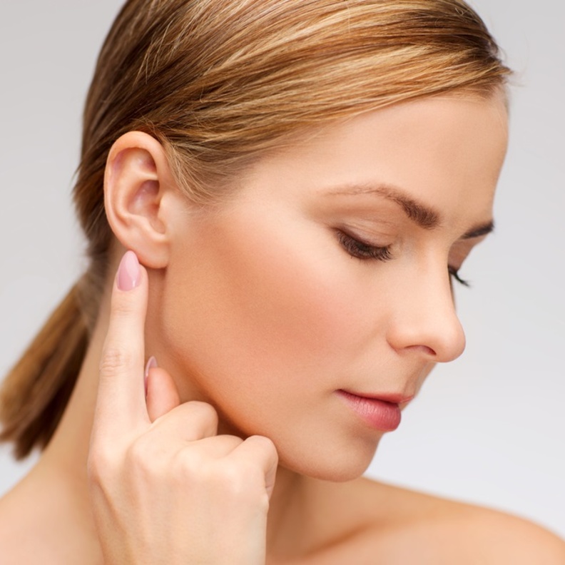 دلالات لون شمع الاذن وكيفية علاج تراكمه