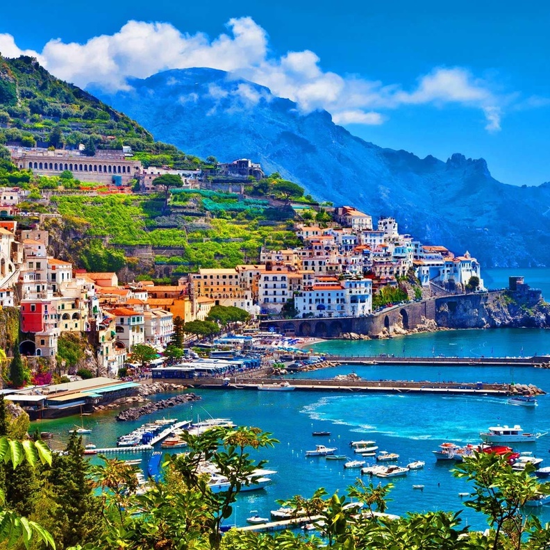 صور أجمل أماكن سياحية زارها المشاهير في عطلتهم هذا الموسم