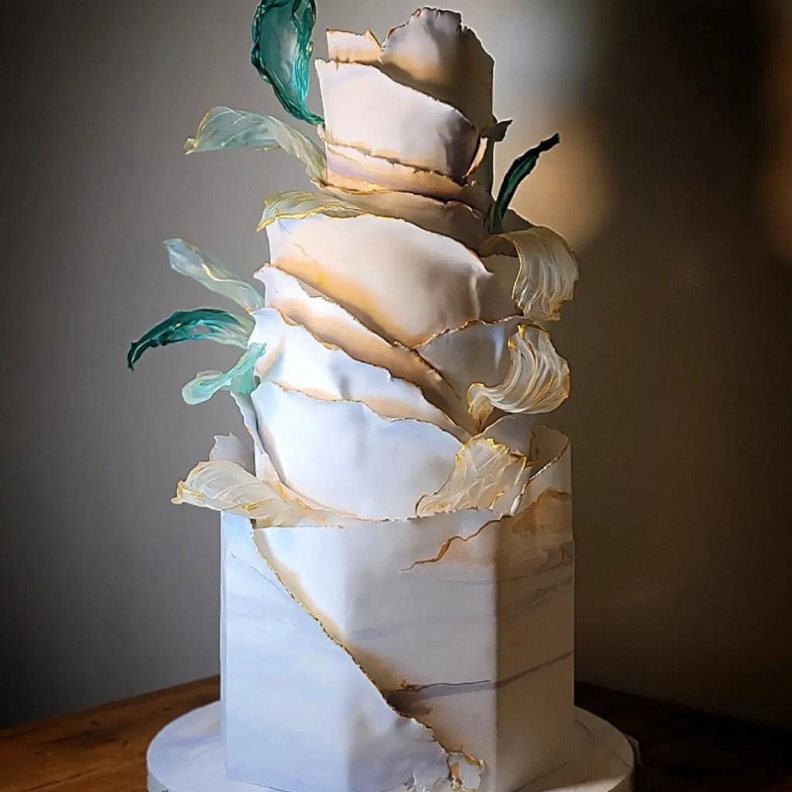 كعكة زفاف مميزة من cuisine d' amour.png