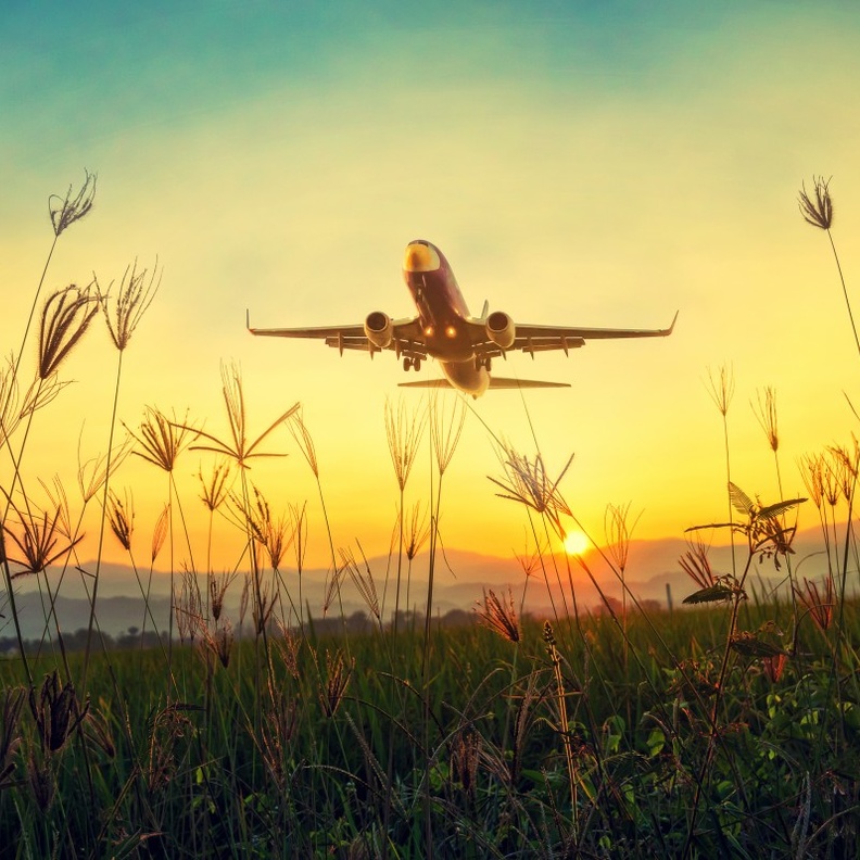 نصائح السفر في الطائرة وأفكار للاستمتاع بالوقت