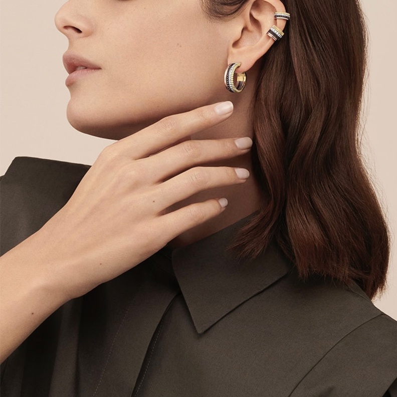 مجموعة Quatre من الأقراط مميزة بألولنها من Boucheron