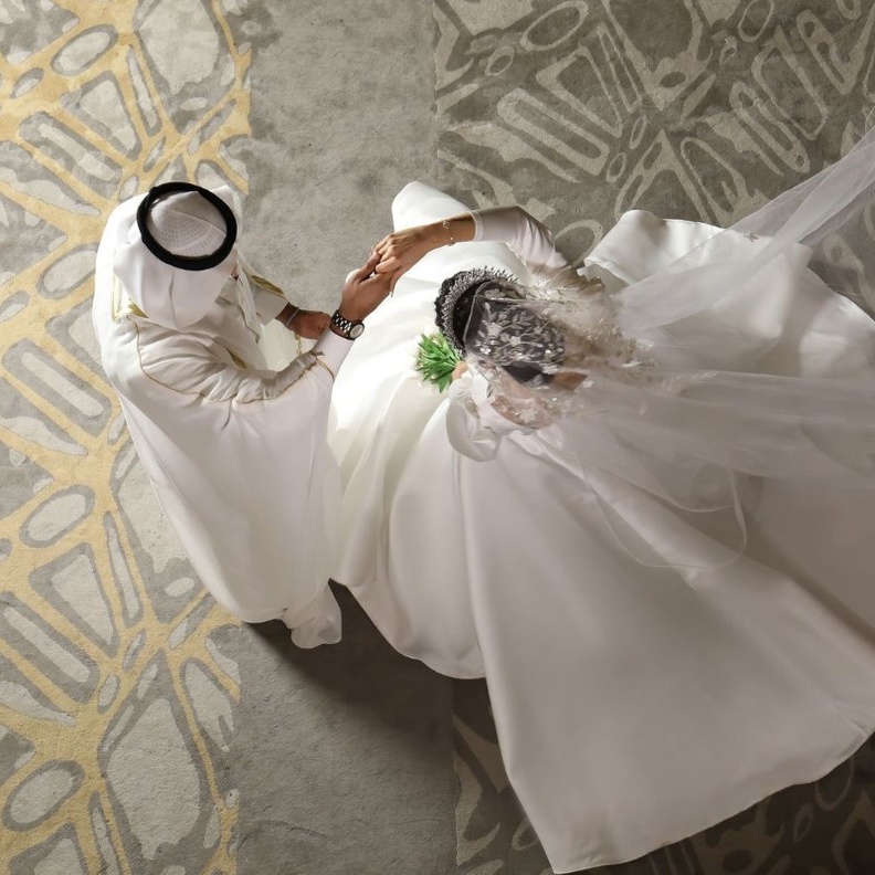 من لقطات العروسين بكاميرا المصورة السعودية داليا المجرشي