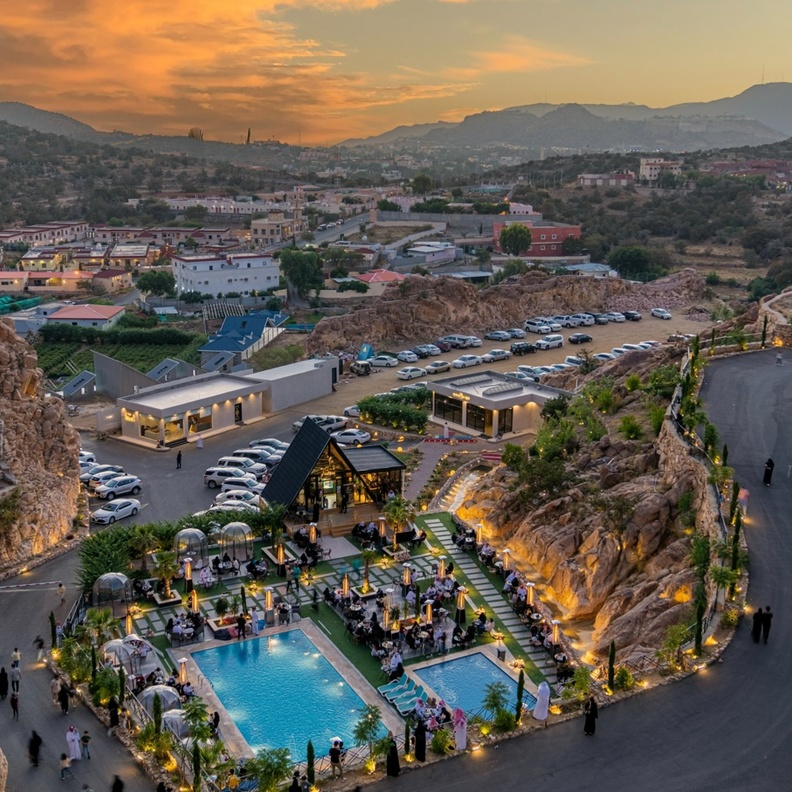 منتجعات رائعة تزيد من جمال التجربة - روح السعودية