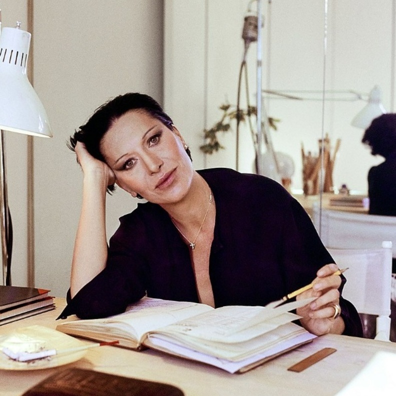 يرتبط اسم إلسا بيريتي بدار تيفاني