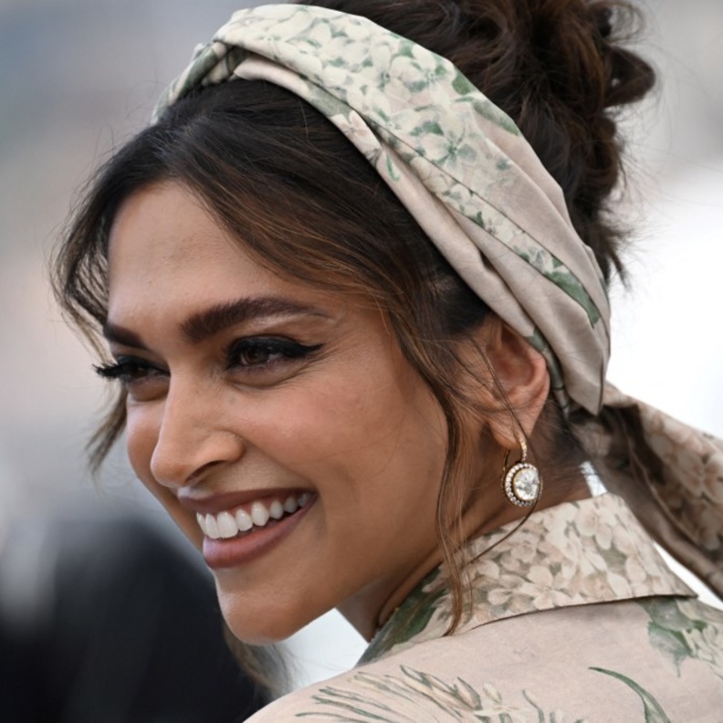 تسريحات شعر تناسب إطلالتك في خريف 2022 إعتمديها بالخطوات على طريقة دبيكا باديكون